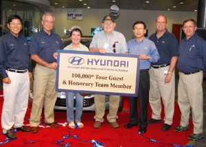 100000th-tour-guest-group-b